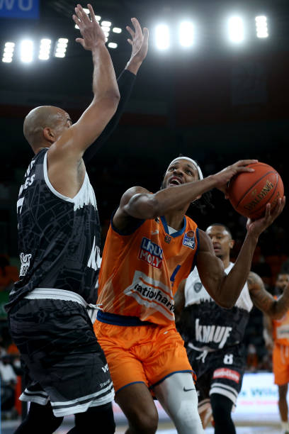 凭借技术细 凭借技术细