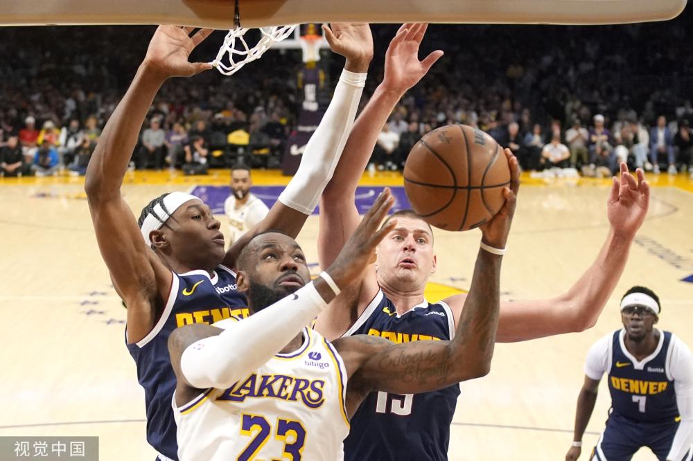 争氛围之中 争氛围之中